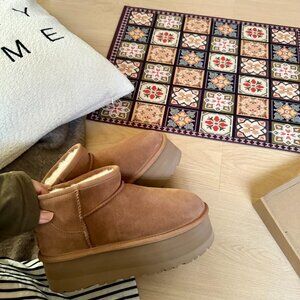 UGG Women's Tan Winter Boots